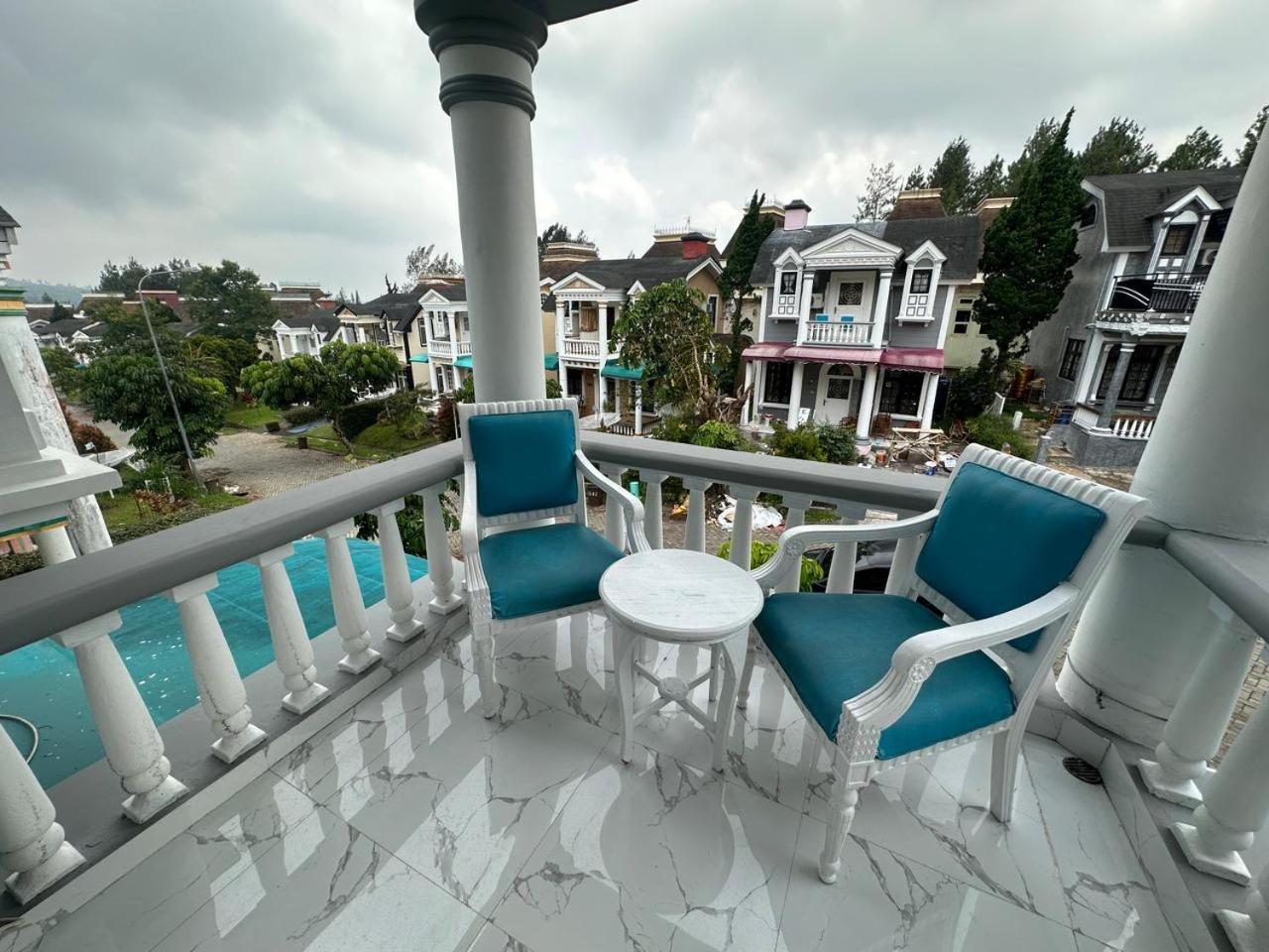 Eton Asia Villas-Kota Bunga Puncak Exterior foto